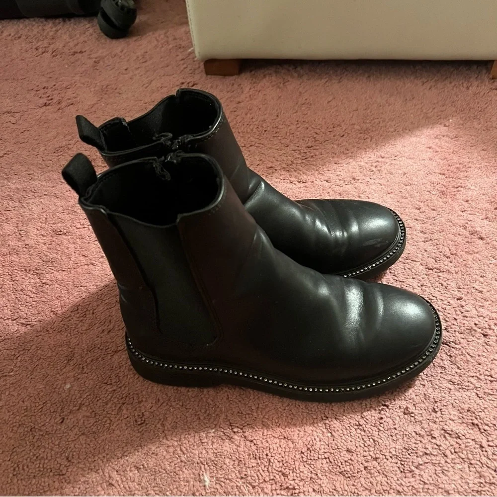 Zara black studded